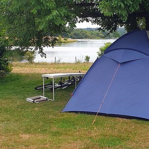 Pitch - Freecamp package + private bathroom + electricity