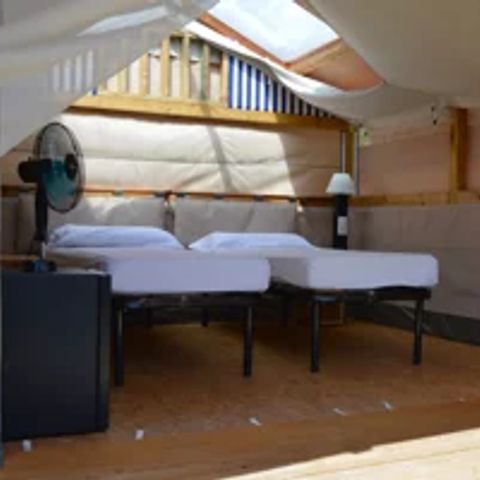 Tente en toile et en bois 2 personnes - MINI LODGE (sans sanitaires - sans cuisine)