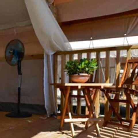 Tente en toile et en bois 2 personnes - MINI LODGE (sans sanitaires - sans cuisine)