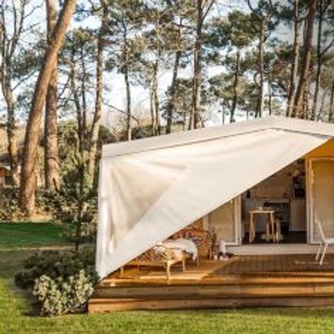 Tent 4 personen - Coco Sweet Confort 19m² - 2 kamers - Terras - TV - Airconditioning - met sanitair