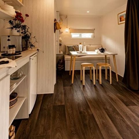 Zelt 4 personen - Coco Sweet Confort 19m² - 2 Schlafzimmer - Terrasse - TV - Klima - mit Sanitäranlagen