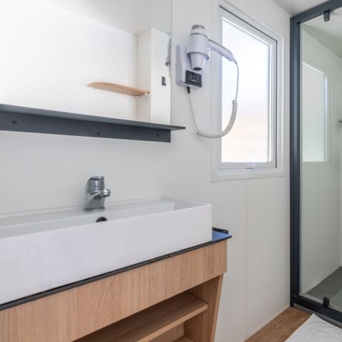 Mobilheim 4 Personen - Homeflower Premium 29m² - 2 Schlafzimmer - Terrasse - TV - Clim - Plancha