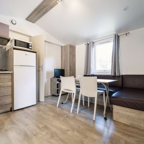 BUNGALOW 4 personnes - MH 2 ch - 2 Salles de bains - CONFORT - 4 personnes