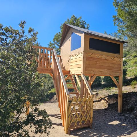 UNUSUAL ACCOMMODATION 2 people - Sainte-Victoire" hut panoramic view
