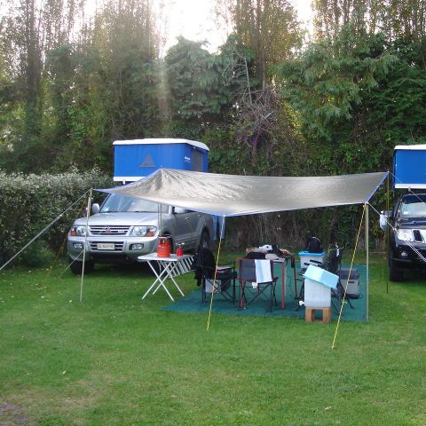 STAANPLAATS - Standplaatspakket: auto + tent/caravan of camper