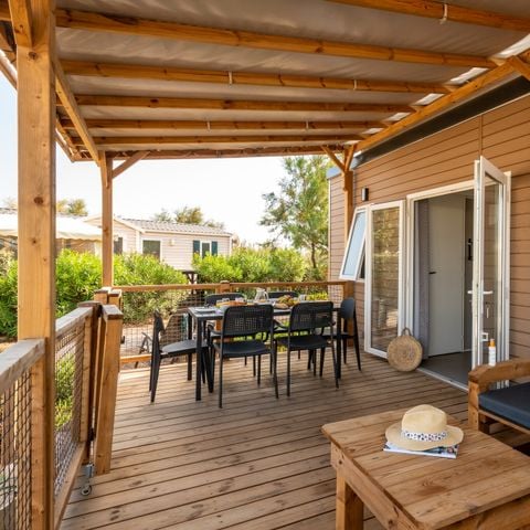 Stacaravan 4 personen - Stacaravan | Premium | 2 Slaapkamers | 4 Pers | Terras Lounge | Airconditioning | TV