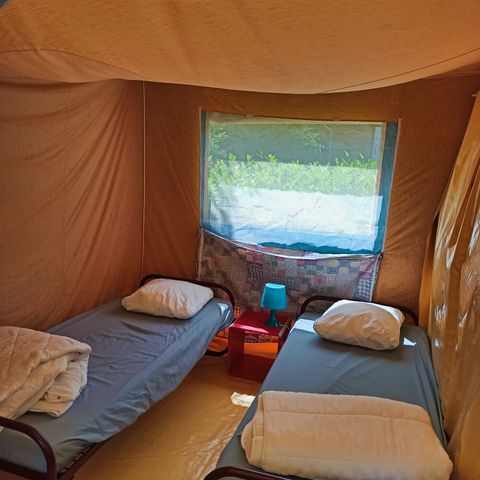 BUNGALOW DE LONA 6 personas - FAMILIA sin instalaciones sanitarias