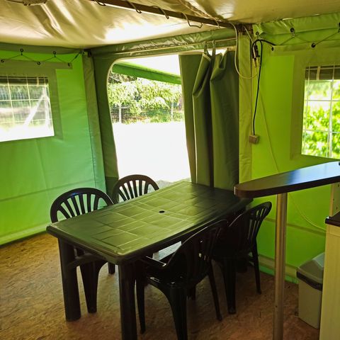 Canvas bungalow 4 persons - SPACE without sanitary facilities