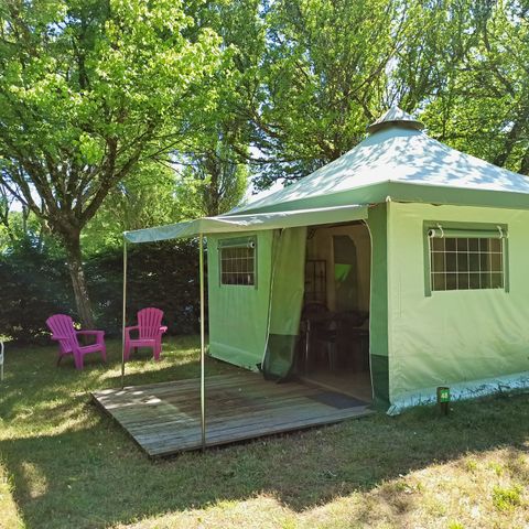 Canvas bungalow 4 persons - SPACE without sanitary facilities