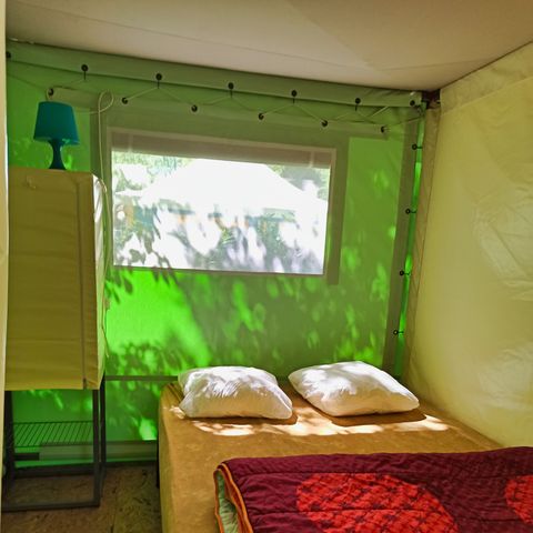 Canvas bungalow 4 persons - SPACE without sanitary facilities