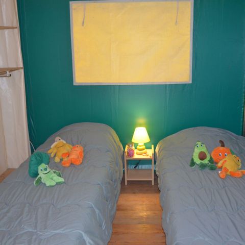 Glampingtent 4 personen - Standaardtenten 25m² - 2 kamers - Zonder sanitair
