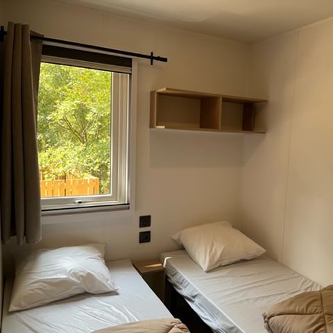 STACARAVAN 6 personen - Premium ruimte 31m² 3 slaapkamers airconditioning TV