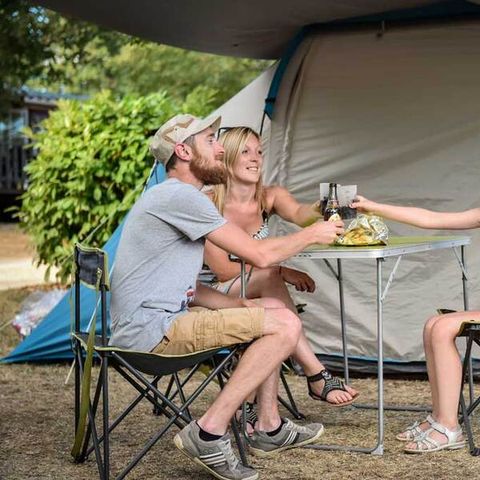 Kampeerplaats - Klassiek tentplaats pakket