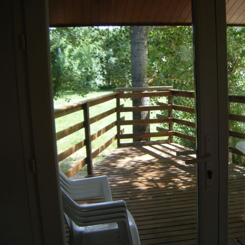 CHALET 4 personas - sobre pilotes a 2m de altura 2/4 plazas 30m².