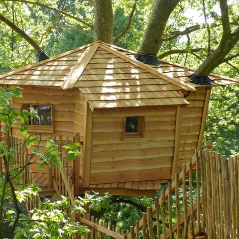 Ongewoon 4 personen - zonder lakens, droog toilet, kleine watervoorziening, koelkast + waterkoker