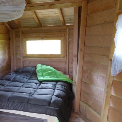Ongewoon 4 personen - zonder lakens, droog toilet, kleine watervoorziening, koelkast + waterkoker