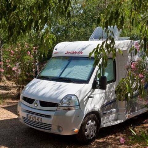 Pitch - CONFORT pitch, 1 vehicle, 10A electricity