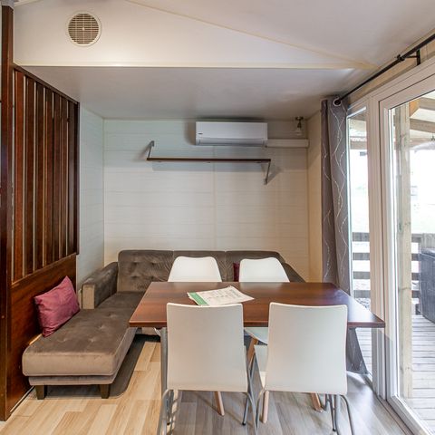 BUNGALOW 4 personnes - Double 33m² / 2 chambres / 2 salles d'eau / clim