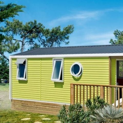 Mobilheim 4 Personen - Comfort 25m² (2 Zimmer) + TV + Integrierte Terrasse - Anreise Sonntag