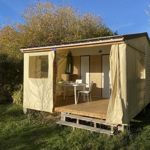 BUNGALOW TOILÉ 4 personnes - Standard "Tithome" 30m² - 2 chambres - sans sanitaire - dont terrasse