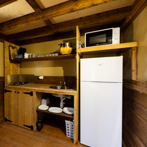 Hébergement 6 personnes - Hébergement en hauteur "Le Nid d'Aigle" 44m² - 3 Chambres - Terrasse - LV - Plancha - Accès privé