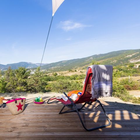 Hébergement 6 personnes - Hébergement en hauteur "Le Nid d'Aigle" 44m² - 3 Chambres - Terrasse - LV - Plancha - Accès privé