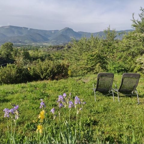 Stacaravan 4 personen - Premium "Patio" 37m² - 2 slaapkamers - 2 badkamers met douche + Prive tuin + 2 TV + Nespresso