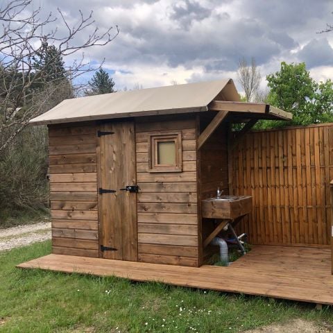 Pitch - Premium package - pitch with individual sanitary facilities (maximum 1 vehicle per pitch)