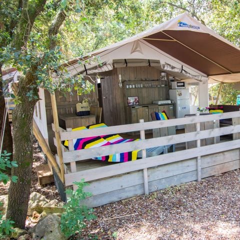 TENTE TOILE ET BOIS 5 personnes - Polari - Tente Safari + sanitaires + climatisation (5P)