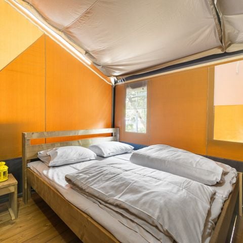 TENTE TOILE ET BOIS 4 personnes - Polari - Tente Safari + sanitaires + climatisation (4P)