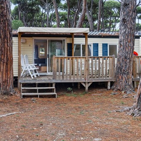 Stacaravan 4 personen - Klassiek | 2 Slaapkamers | 4 Pers. | Verhoogd terras | Airconditioning | TV