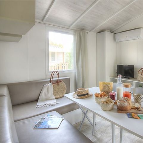 MOBILE HOME 4 people - Classic XL | 2 Bedrooms | 4 Pers. | Raised terrace | Air conditioning | TV