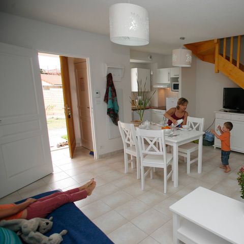 HOUSE 6 people