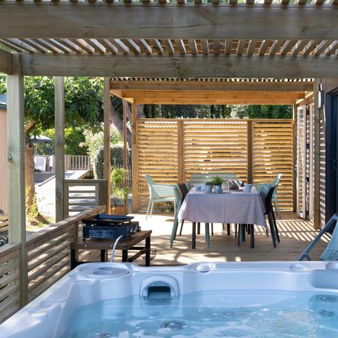 MOBILE HOME 6 people - EXCLUSIVE - 3 bedrooms - 2 shower rooms - private SPA - sea view