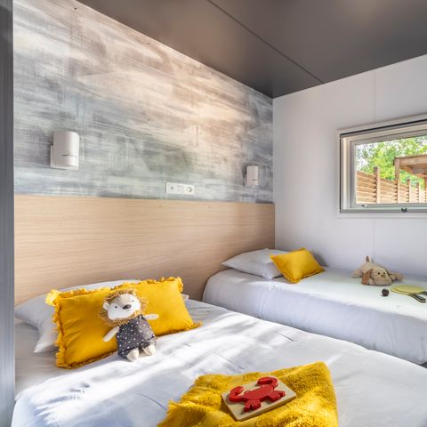 Stacaravan 6 personen - EXCLUSIEVE stacaravan - 3 slaapkamers - 2 badkamers met douche - Spa