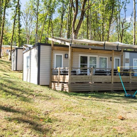 Stacaravan 8 personen - Premium | 3 slaapkamers | 6/8 Pers | Verhoogd terras | Airconditioning