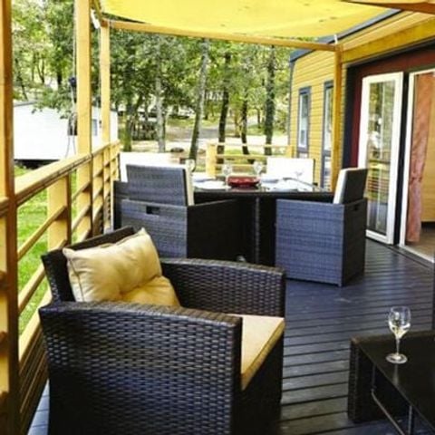 Mobilhome 6 personnes - Ultimate | 3 Ch. | 6 Pers. | Terrasse Lounge | 2 SDB | Clim. | TV