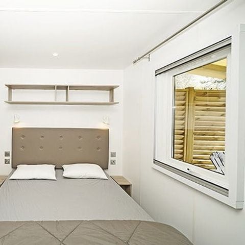 Mobilhome 8 personnes - Mobil-home | Premium | 3 Ch. | 6/8 Pers. | Terrasse surélevée | 2 SDB | Clim.