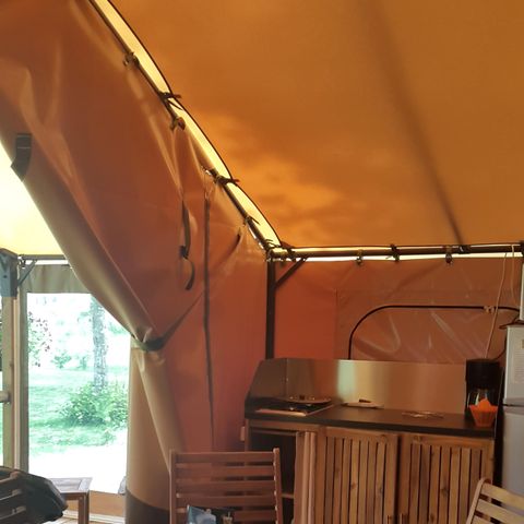 Canvas and wooden tent 5 persons - VICTORIA LODGE - without sanitary facilities 20 sqm
