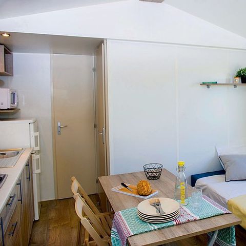 BUNGALOW 6 personnes - Comfort | 2 Ch. | 4/6 Pers. | Terrasse surélévée non couverte | Clim.