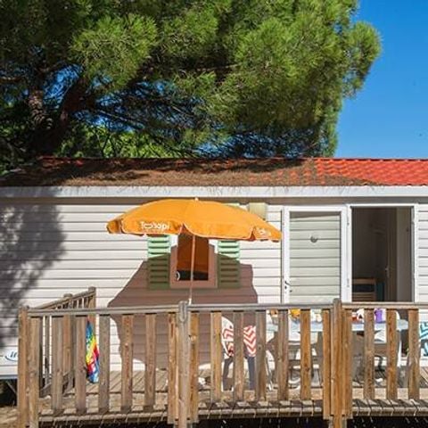 Stacaravan 8 personen - Stacaravan | Classic | 3 slaapkamers | 6/8 pers. | Overdekt verhoogd terras | Airconditioning.