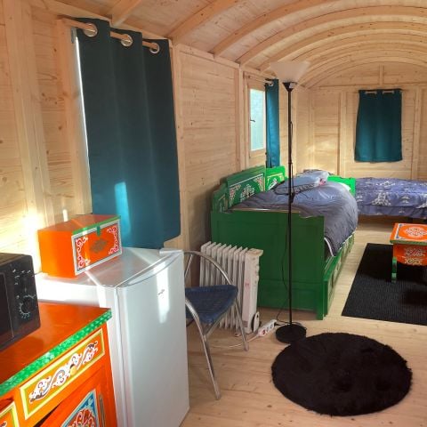 UNUSUAL ACCOMMODATION 3 people - caravan 3 people max