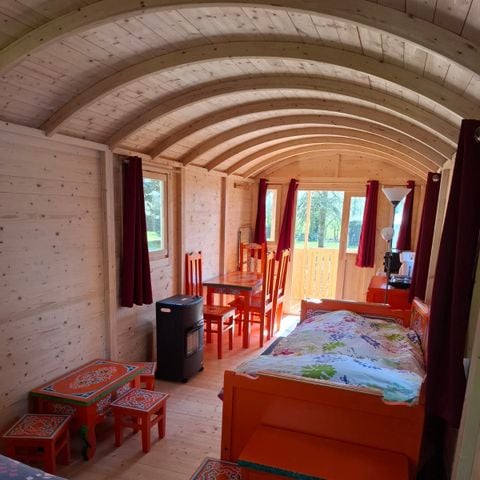 UNUSUAL ACCOMMODATION 3 people - caravan 3 people max