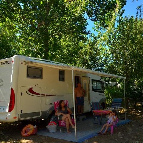 STAANPLAATS - Verblijf Robinson