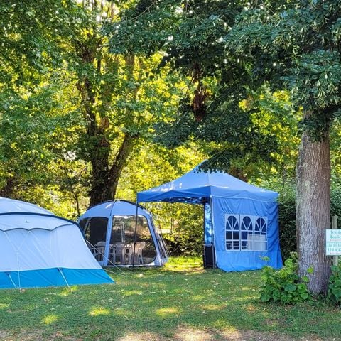 EMPLACEMENT - Prêt à camper