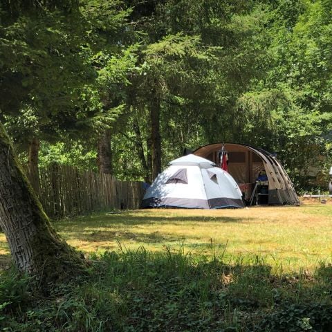 Kampeerplaats - Privilegeplaats met panorama (4e en 5e terras) Alleen tent