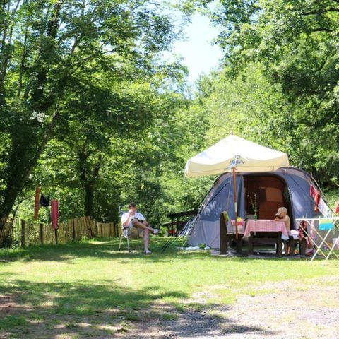 Kampeerplaats - Privilegeplaats met panorama (4e en 5e terras) Alleen tent
