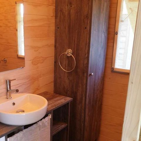 Canvas and wooden tent 5 persons - C- Stilt lodge - 2 rooms 24m² with covered terrace