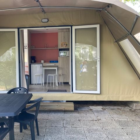 BUNGALOW DE LONA 2 personas - COCO DULCE (sin instalaciones sanitarias)