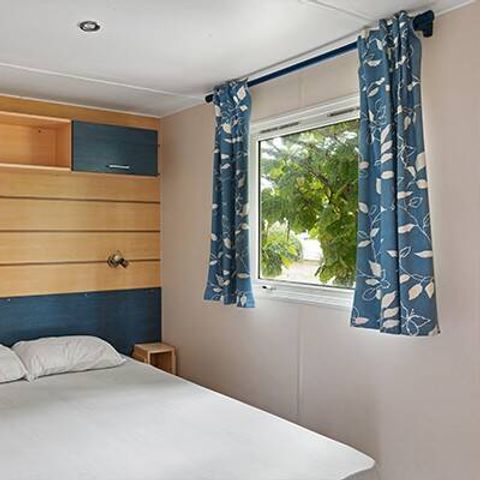 Mobilheim 4 Personen - Classic | 2 Schlafz. | 4 Pers. | Erhöhte Terrasse